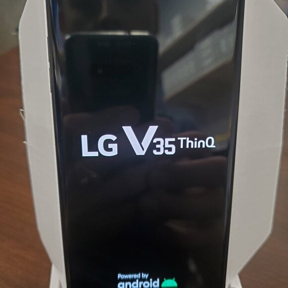 LG V35 ThinQ 64GB Black, Unlocked. In good condition !!! - Picture 5 of 9